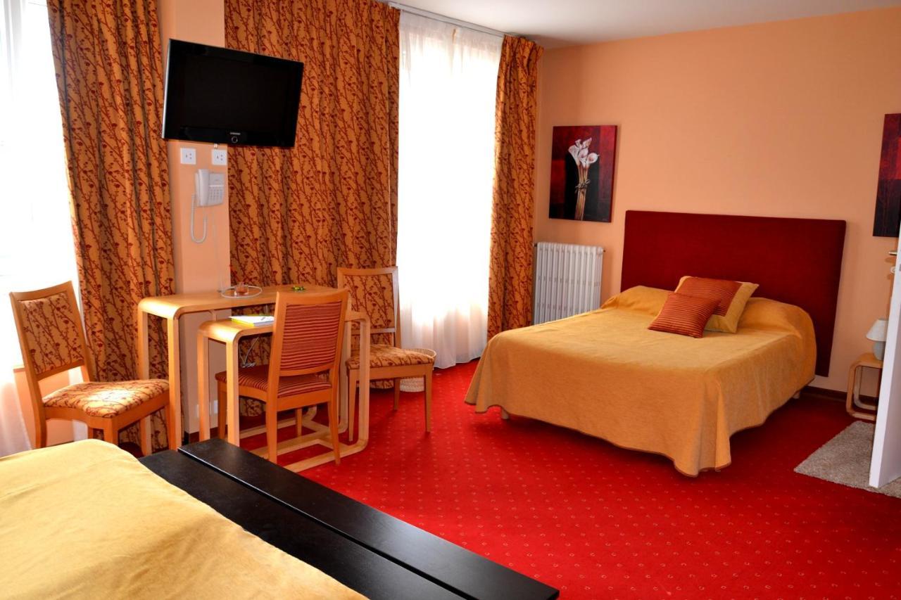 Brit Hotel Essentiel Pontivy Robic Quarto foto