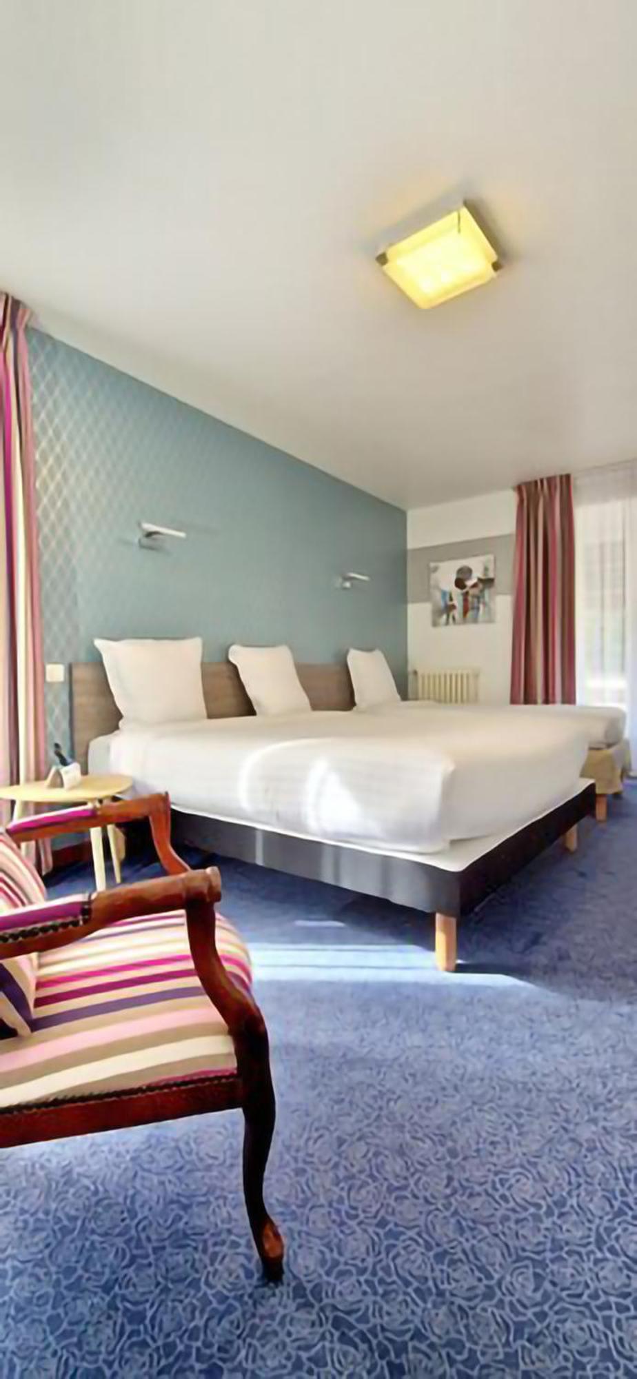 Brit Hotel Essentiel Pontivy Robic Exterior foto