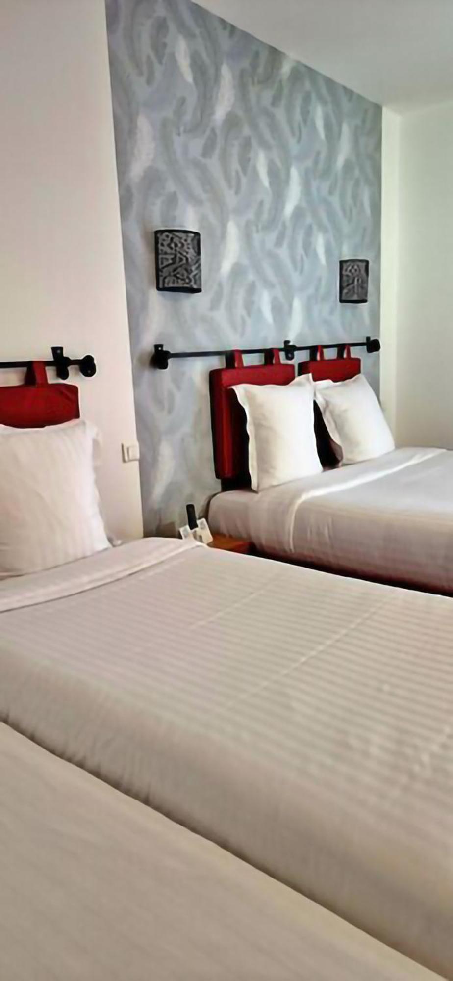 Brit Hotel Essentiel Pontivy Robic Exterior foto